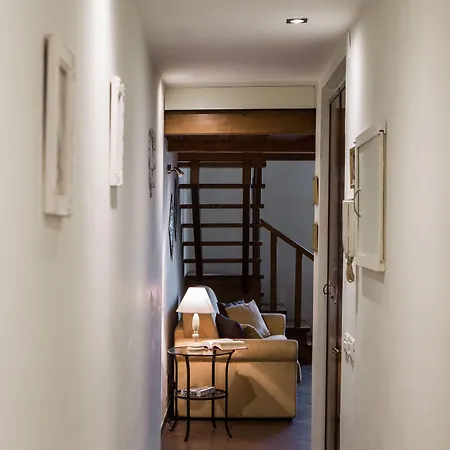 Lägenhet Charming Cavour Heart Of