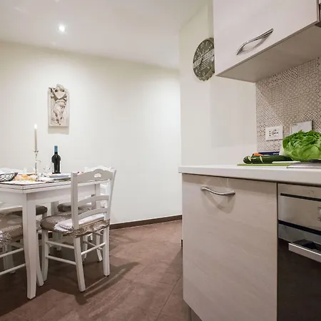 Charming Cavour Heart Of