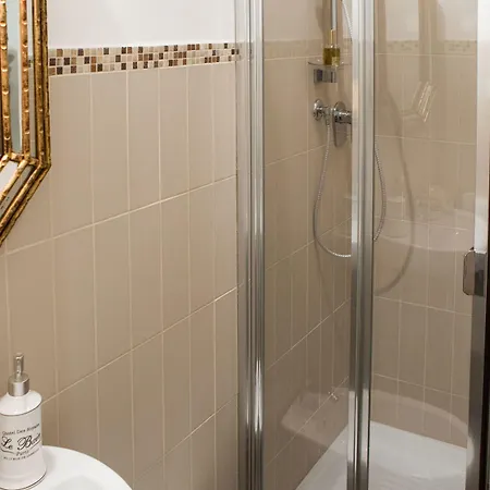 Lägenhet Charming Cavour Heart Of