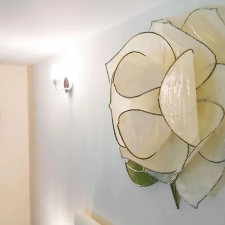 Charming Cavour Heart Of * Florens