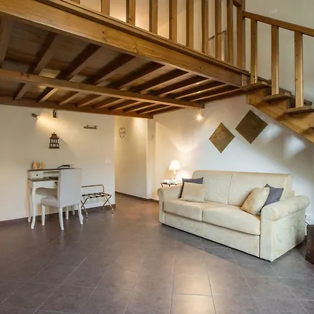 Apartment Charming Cavour Heart Of Florence