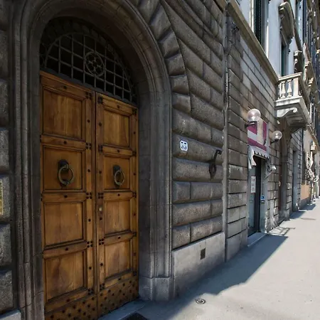 Apartment Charming Cavour Heart Of