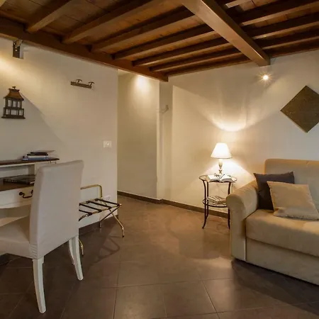 Charming Cavour Heart Of Apartment