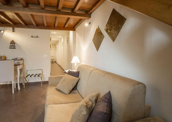 Διαμέρισμα Charming Cavour Heart Of *