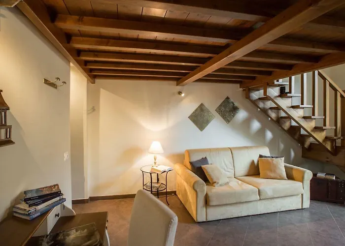 Charming Cavour Heart Of